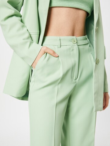 Loosefit Pantaloni con pieghe 'Drewie' di Noisy may in verde