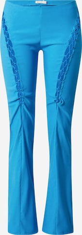 NLY by Nelly Flared Broek in Blauw: voorkant