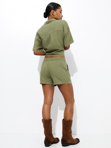 Pull&Bear Regular Broek in Groen
