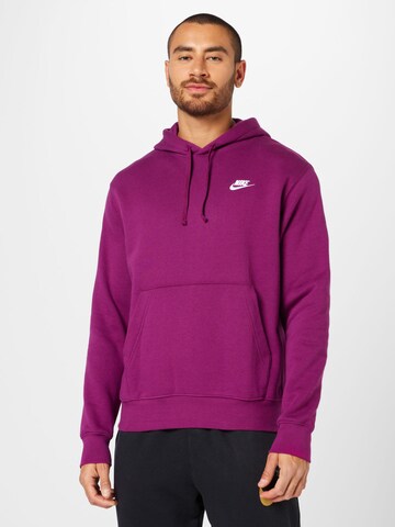 Nike Sportswear - Regular Fit Sweatshirt 'Club Fleece' em vermelho: frente