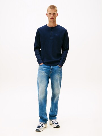 Tricou de la Tommy Jeans pe albastru