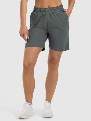 Smilodox Loosefit Sportbroek ' Nurya ' in Groen: voorkant