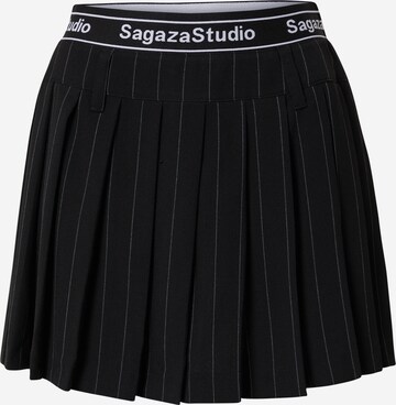 Trendyol Skirt in Black: front