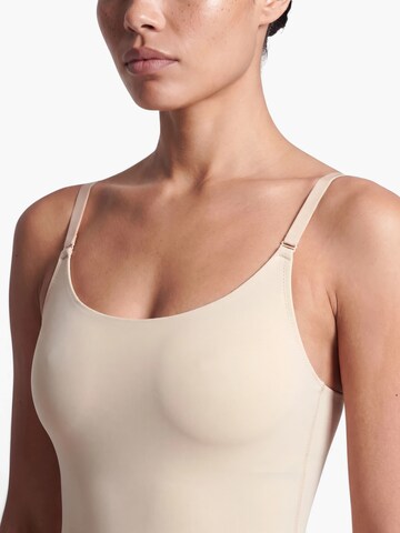 MAGIC Bodyfashion Muotoileva body 'DREAM' värissä beige