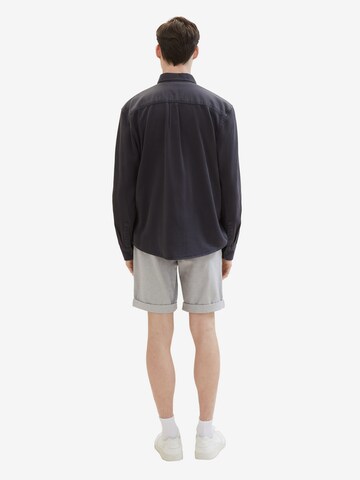 TOM TAILOR DENIM Regular Shorts in Grau