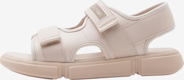 Chaussures ouvertes 'WYATT' Calvin Klein Jeans en beige : devant