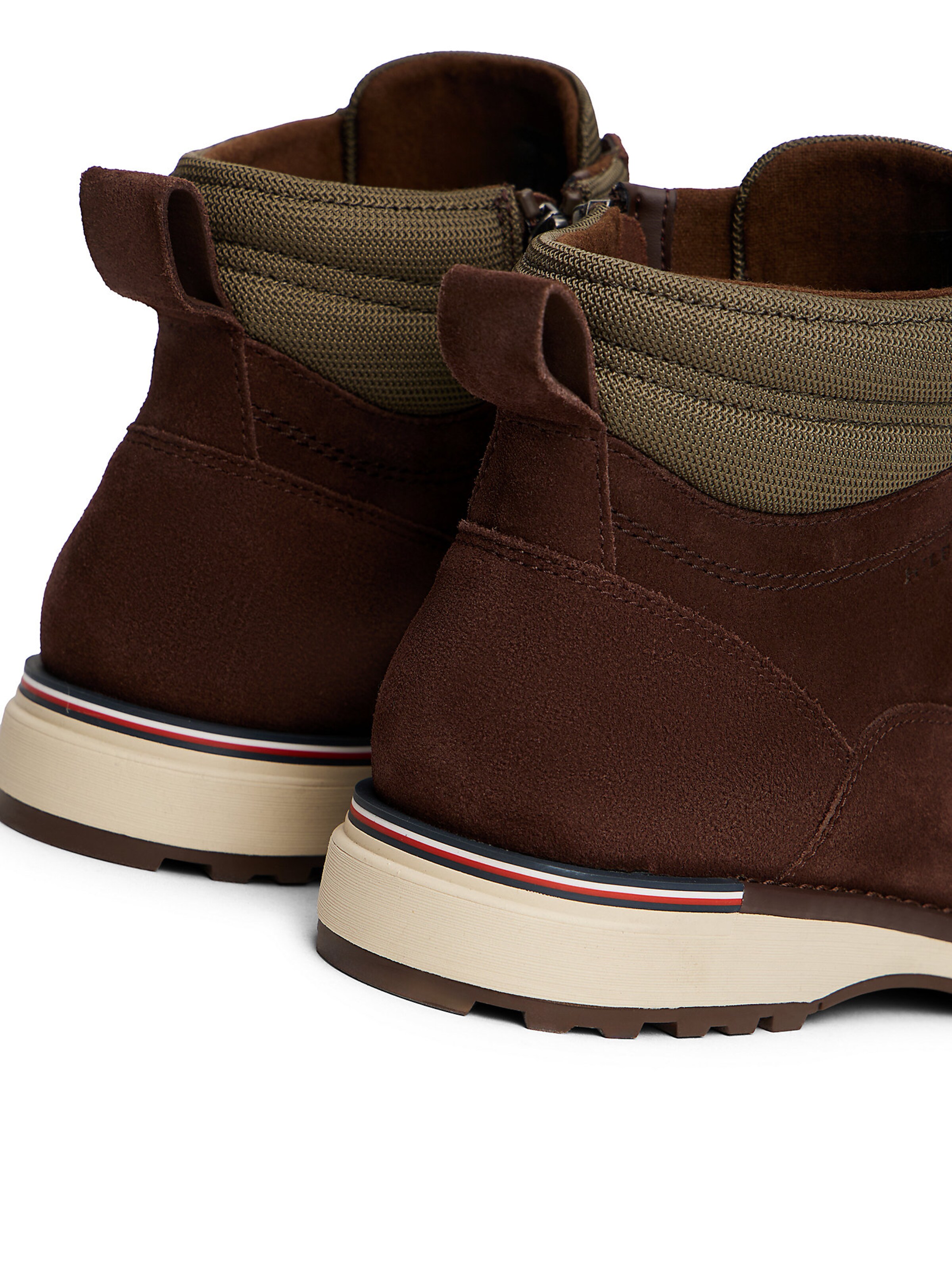 TOMMY HILFIGER Boot in Brown