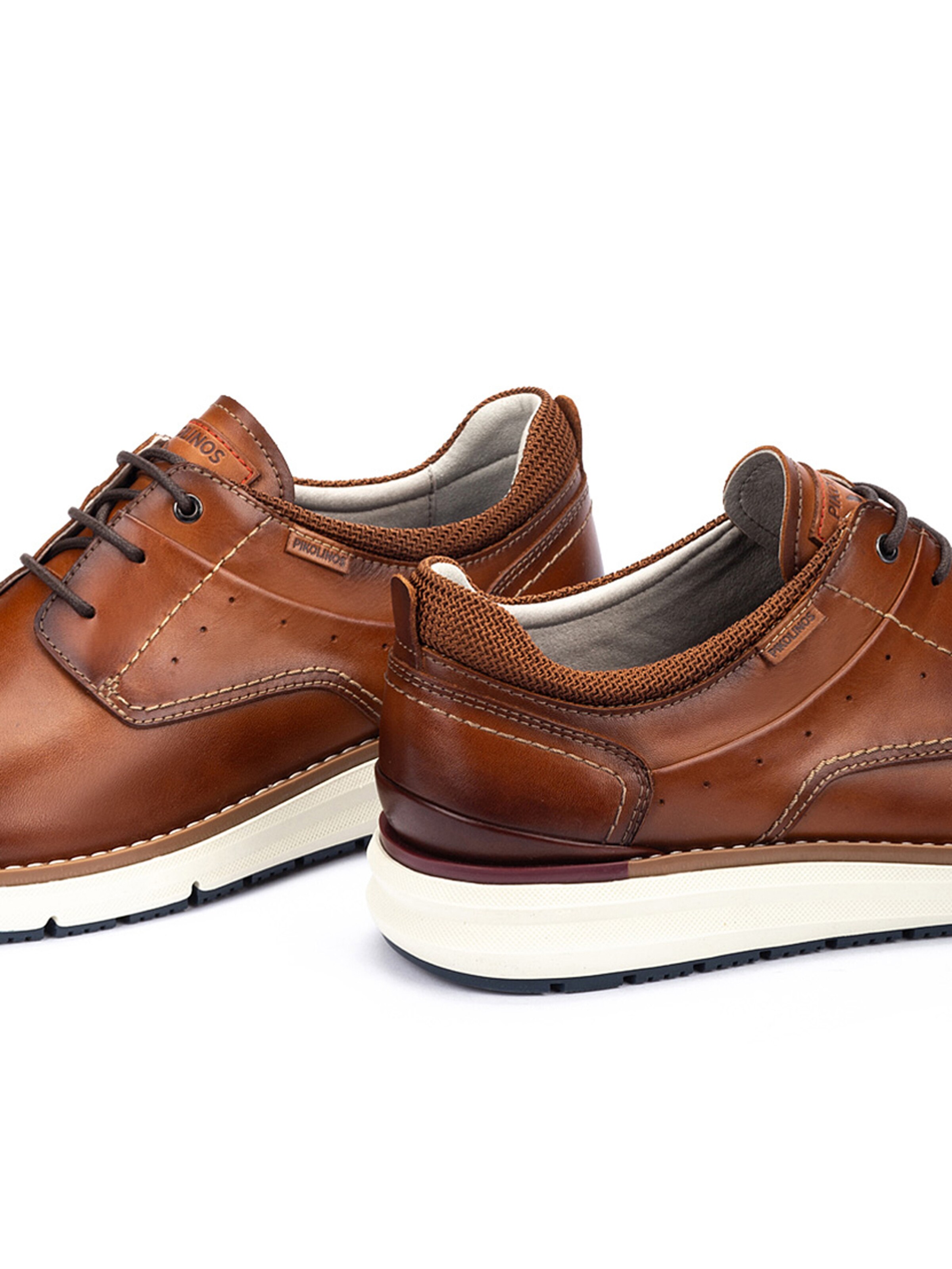 PIKOLINOS Urheilulliset nauhakengät 'Manacor' värissä punainen