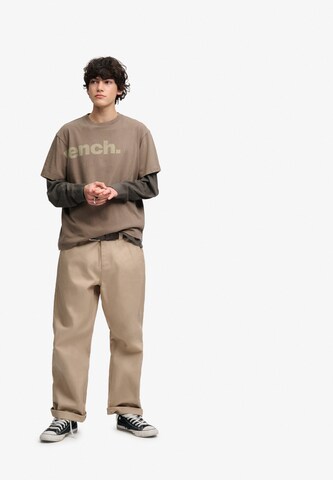 T-Shirt 'Bench x Superdry' BENCH en marron