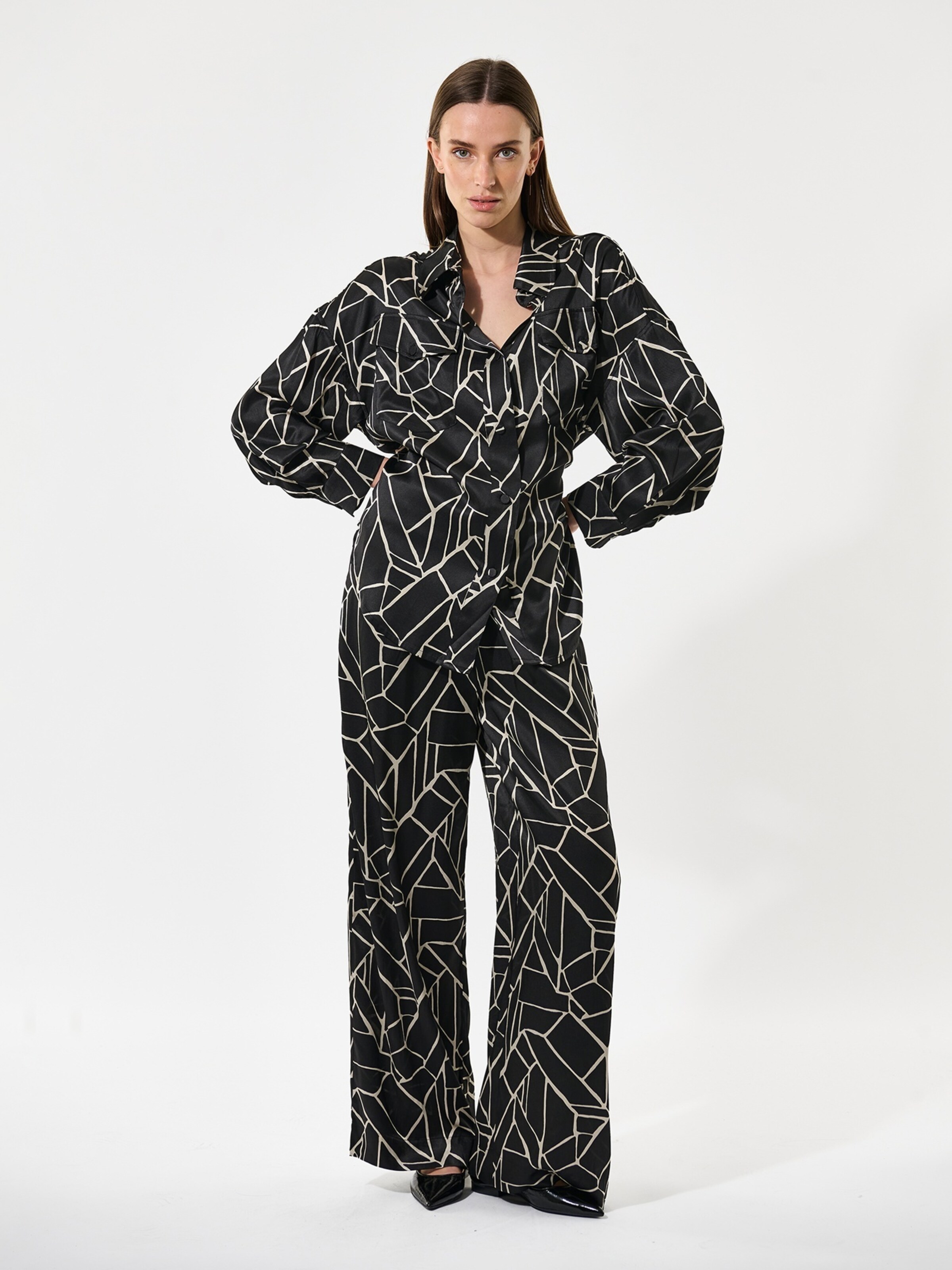 Dea Kudibal Shirt ' KammaDEA ' in Zwart