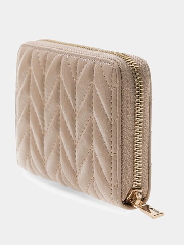 GUESS Portemonnaie 'Cheryl' in Beige