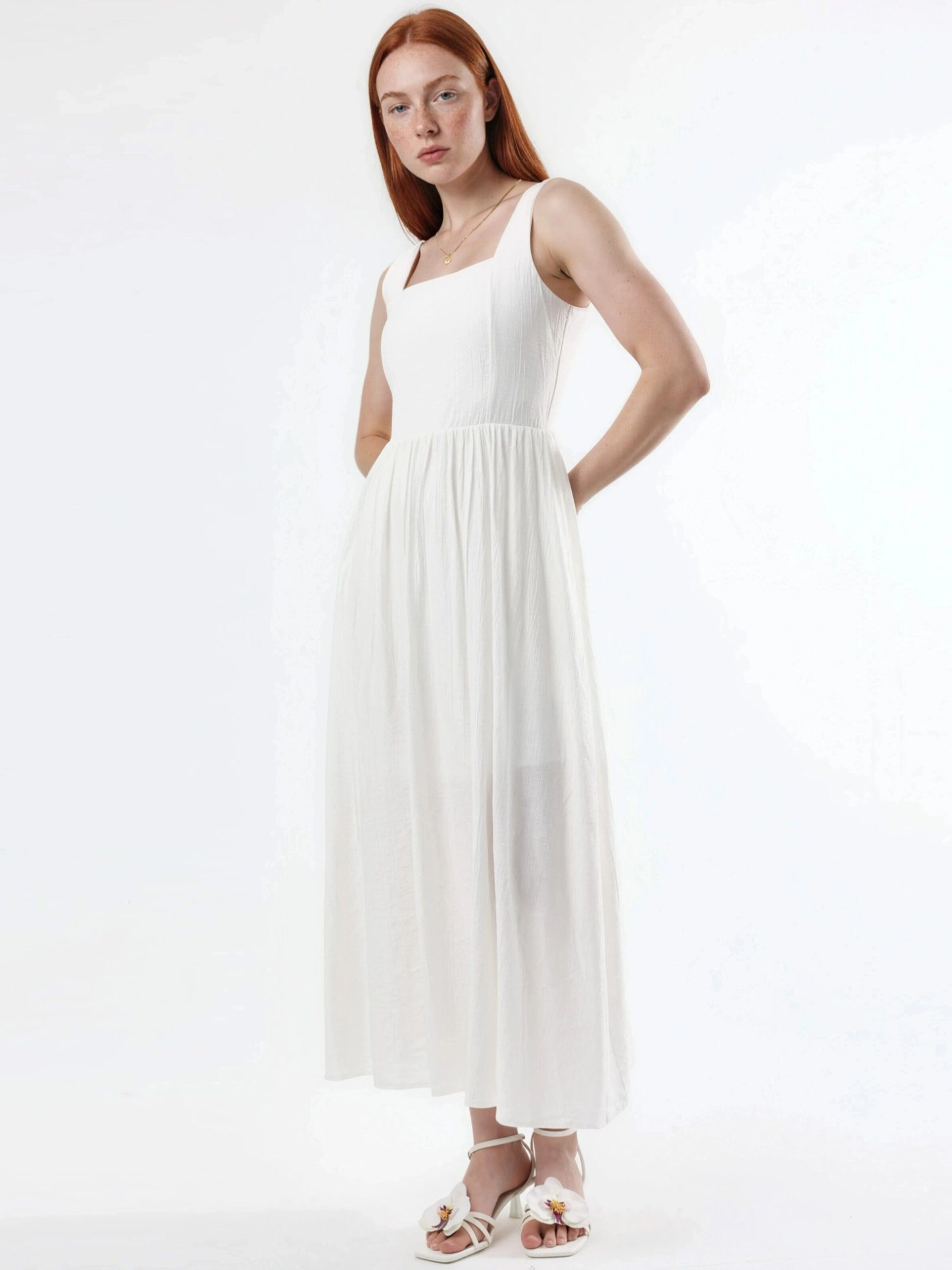 Robe Busem en blanc