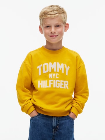geltona TOMMY HILFIGER Megztinis be užsegimo 'BRAND LOVE': priekis