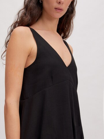 EDITED Top 'Zoja' in Zwart