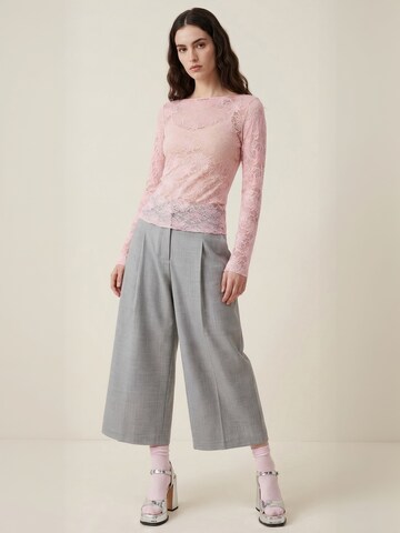 Haut ' Lettiecras ' Crās en rose : devant