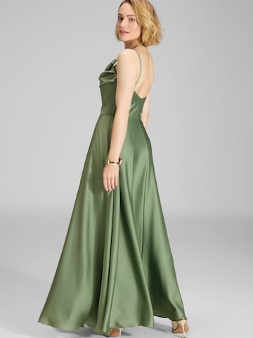 Abito da sera di SWING in verde