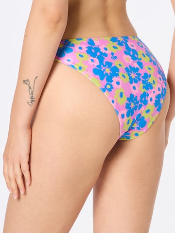 WEEKDAY Bikinibroek in Lila