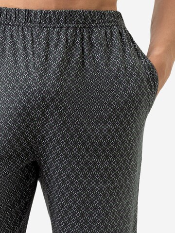 Mey Pyjamahose 'Midnight Classic'‌ in Grün