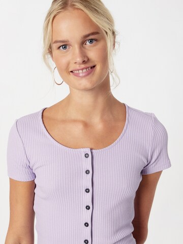 purpurinė LEVI'S ® Marškinėliai 'Short Sleeve Rach Top'