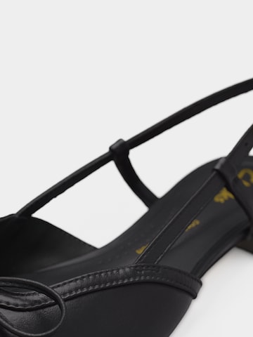 Balerini cu curea glezna 'Sensa15' de la CLARKS pe negru