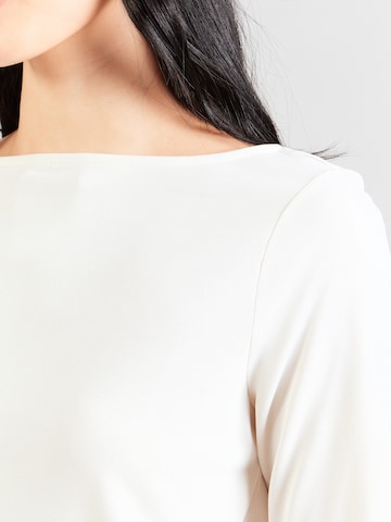 VILA - Camiseta 'VIModala' en beige