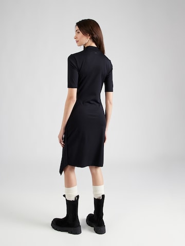Calvin Klein - Vestido en negro