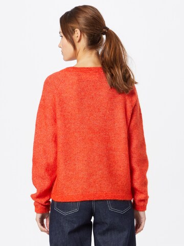 SELECTED FEMME Пуловер в оранжево