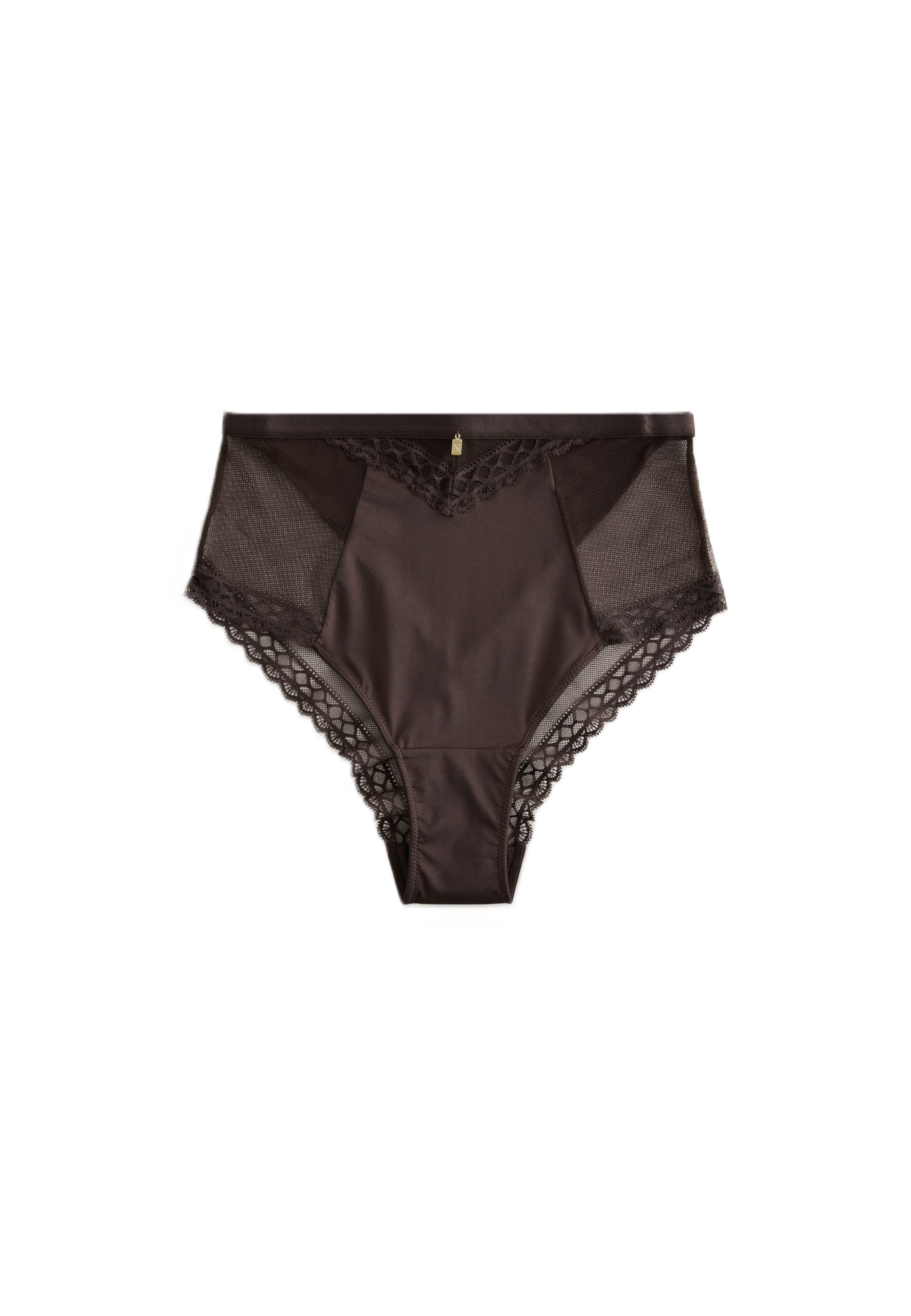 Slip de la Next pe maro: față