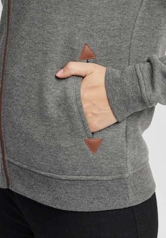 Veste de survêtement 'Vicky' Oxmo en gris