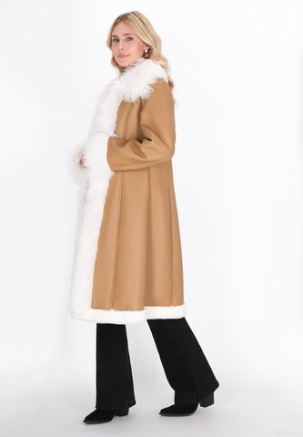 Manteau d’hiver 'Fashion Look' IZIA en beige