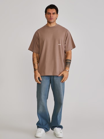 T-Shirt SikSilk en marron