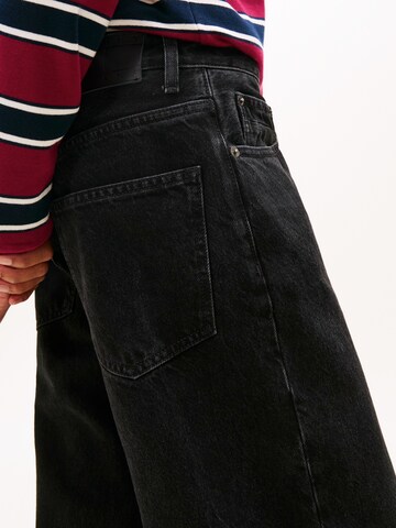 Tommy Jeans Loosefit Jeans 'MIA' in Schwarz