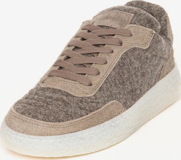 Gottstein Sneakers in Brown: front