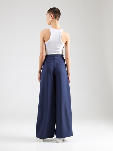 GUESS Wide leg Veckad byxa 'ANDREE TAILOR' i blå