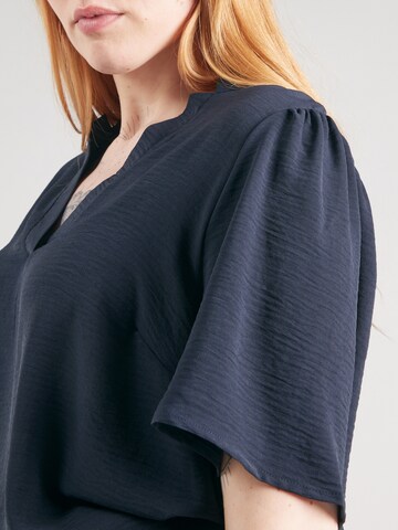 ONLY Carmakoma Bluse 'NOEMI' i blå