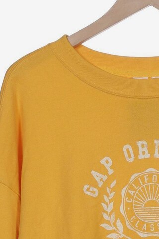 GAP Sweatshirt & Zip-Up Hoodie in L in Yellow