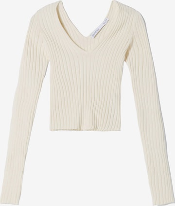 Bershka Sweater in Beige: front