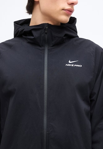 NIKE - Chaqueta deportiva 'Pro Octa' en negro: frente