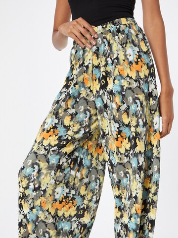 s.Oliver Wide leg Pants in Mixed colors