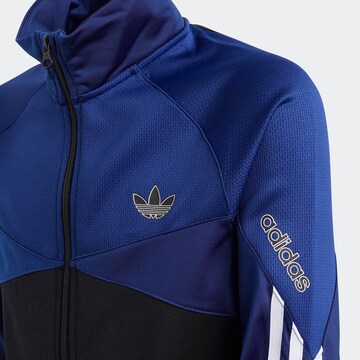 ADIDAS ORIGINALS Regular Between-season jacket in Blue