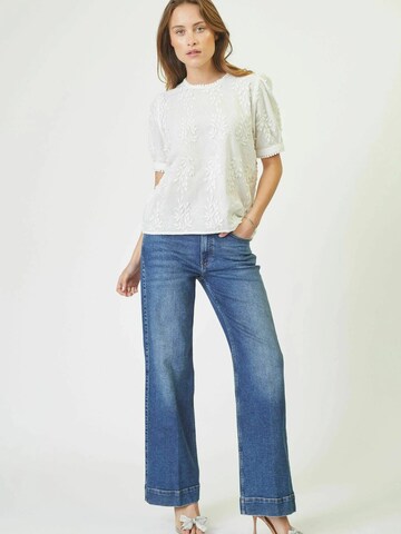 Chemisier 'Nessa' co'couture en blanc