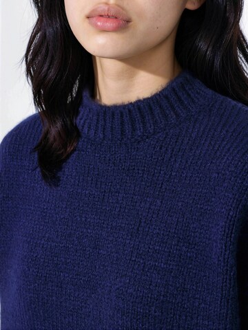 Hiccup Sweater in Blue