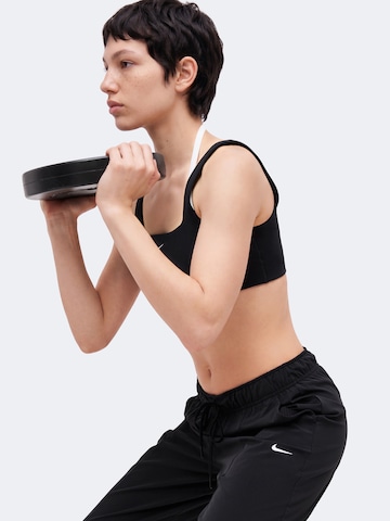 NIKE - Bustier Sujetador deportivo en negro