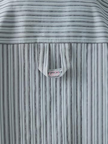 Tricou ' MallorieRS ' de la Résumé pe gri: spate