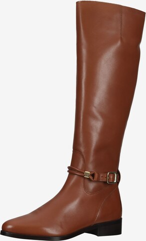 SCAPA Boots in Brown: front