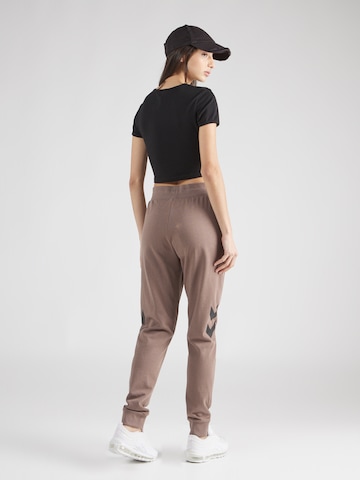 Effilé Pantalon de sport 'LEGACY' Hummel en marron