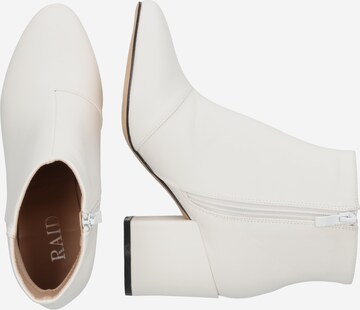 Raid Bootie 'KOLA' in White