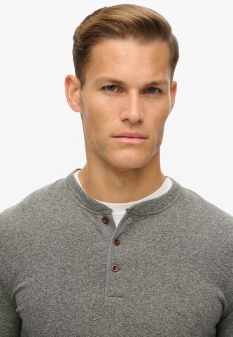 T-Shirt Superdry en gris