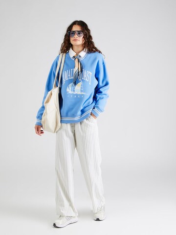 Abercrombie & Fitch Sweatshirt 'SUMMER BLUES' i blå