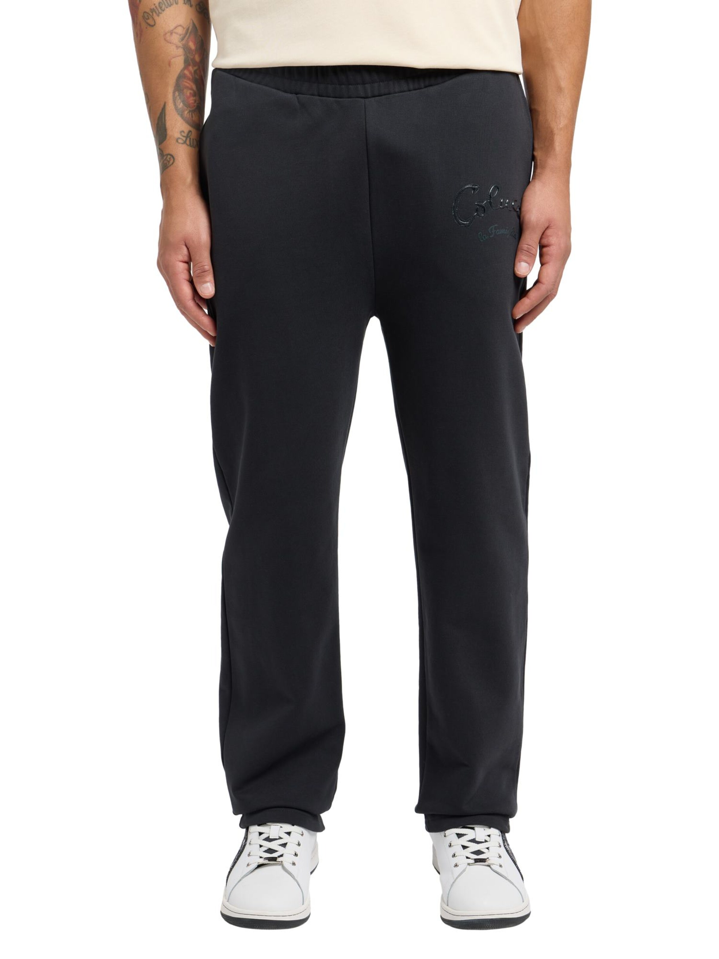 Carlo Colucci Loosefit Broek ' Dorner ' in Zwart: voorkant